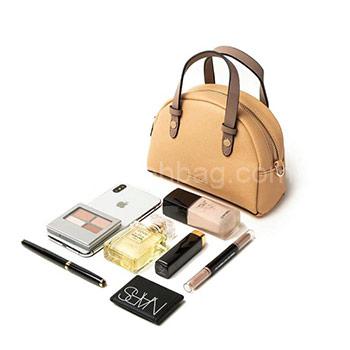 کیف لوازم آرایش - makeup bag