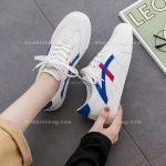 کفش اسپرت بغل خط دار آبی و قرمز 13079