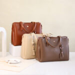 کیف خاتون آویز دار - کد : (21141)